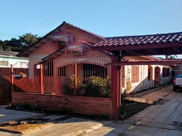 Foto 1 de 15 — ARROIO DOS RATOS, Casa, Arroio dos Ratos
